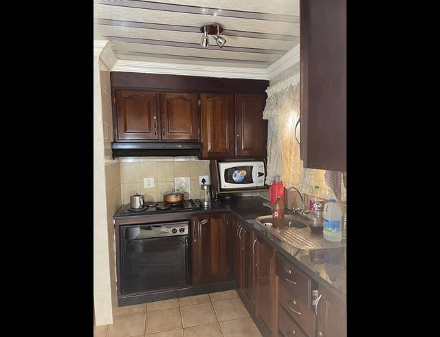 3 BEDROOM FREEHOLD FOR SALE IN SOSHANGUVE XX